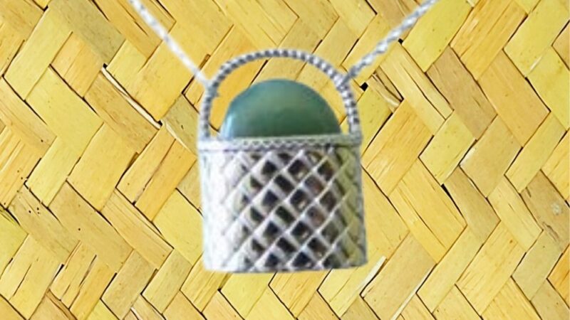 Sterling Silver Kete Bag with NZ Greenstone Pendant